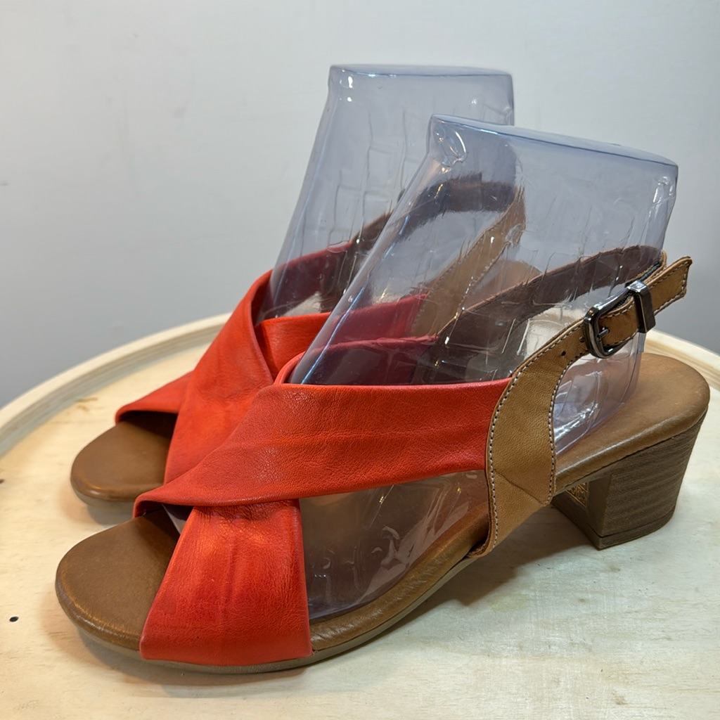 Lemon Loves Lime, Red And Tan Leather Crisscross Strap Sandals Size 38 ( 7.5)